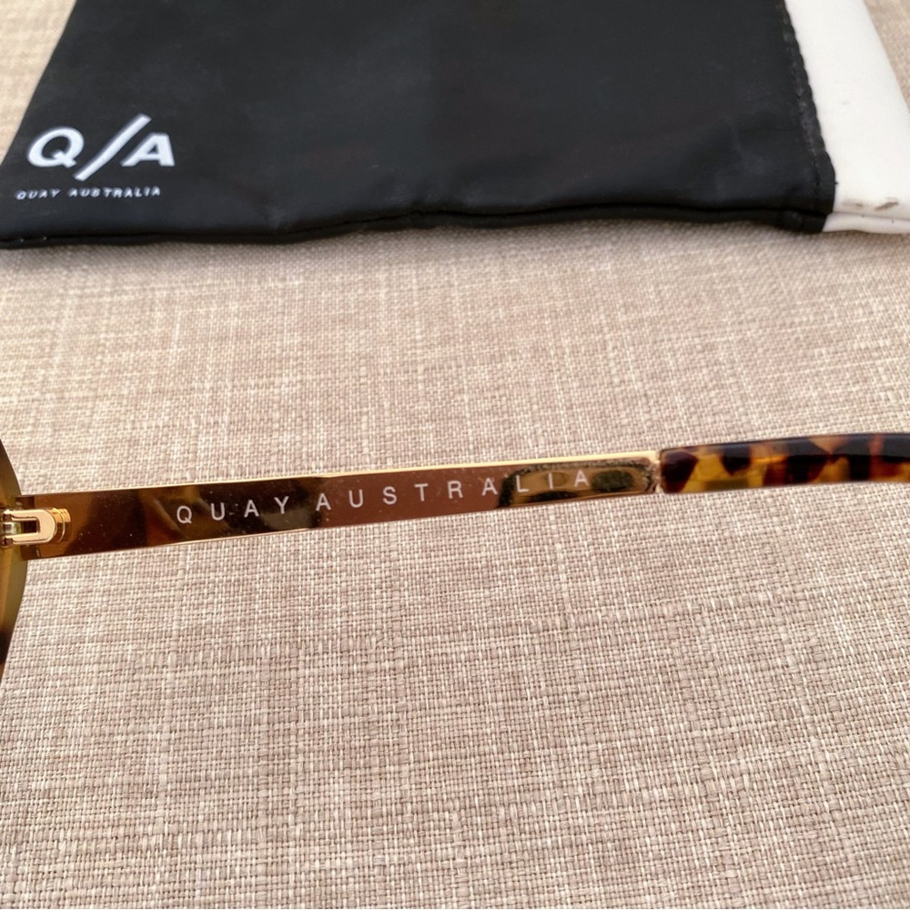 EUC Quay common love sunglasses - Picture 6 of 7